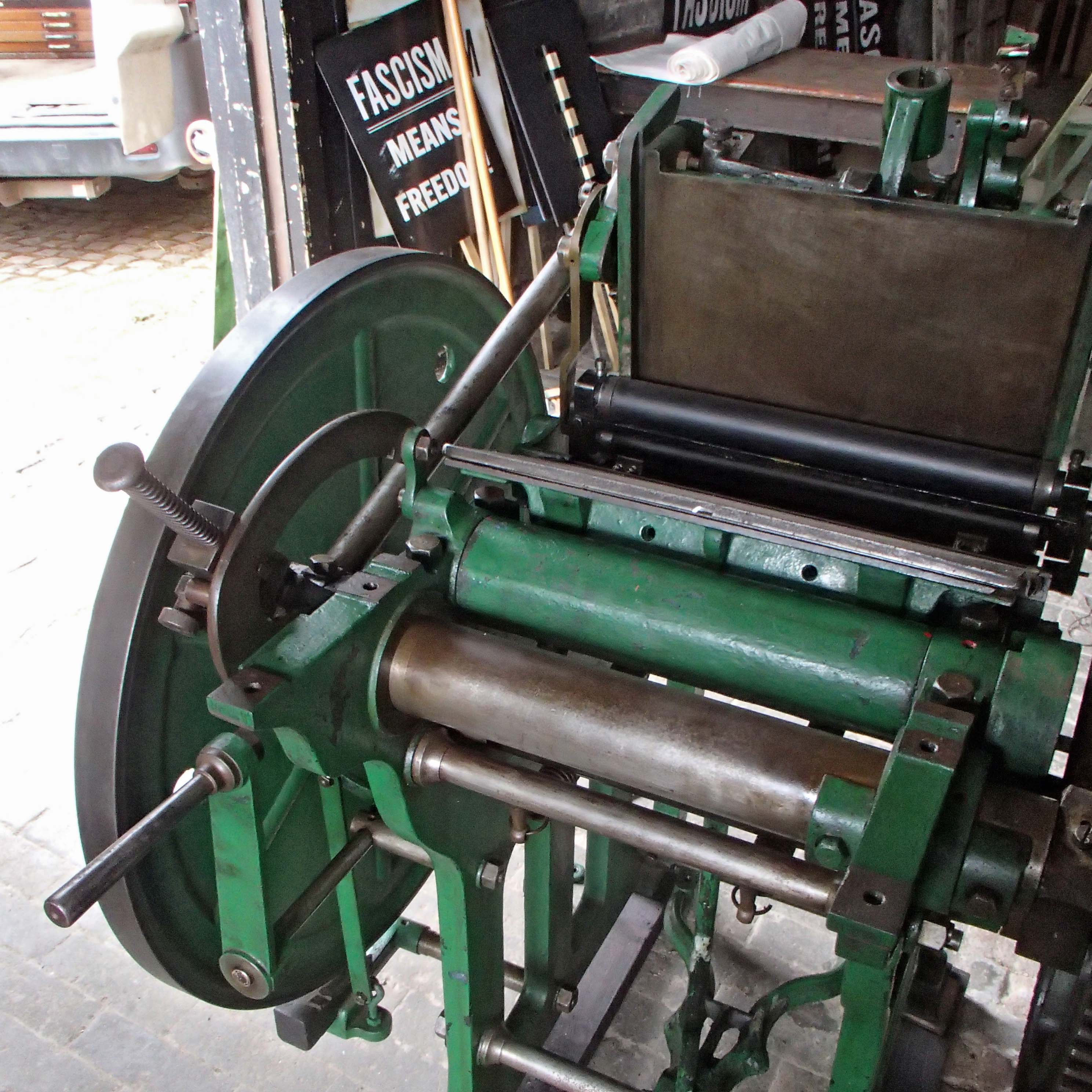 mitrageous-arab-press
